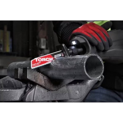 Lames de scie sabre TORCH™ NITRUS CARBIDE 48475561 en utilisation