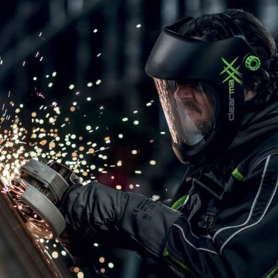 Visière de protection Optrel Clearmaxx pour meulage en utilisation