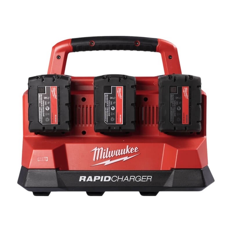Chargeur rapide 6 ports Milwaukee M18 PACKOUT M18 PC6 - 4932480162 avec batterie